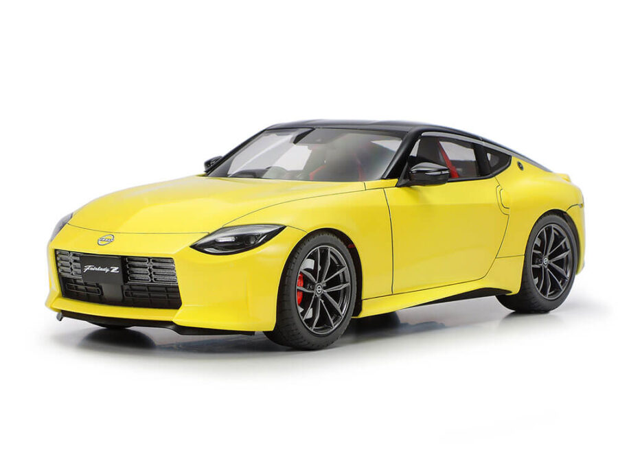1:24 Scale Tamiya Nissan Z Model Kit - Image 2
