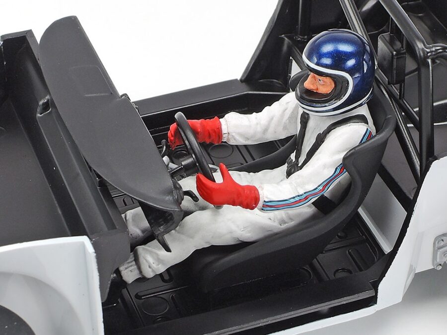 1:20 Scale Tamiya Porsche 935 Martini Model Kit - Image 5
