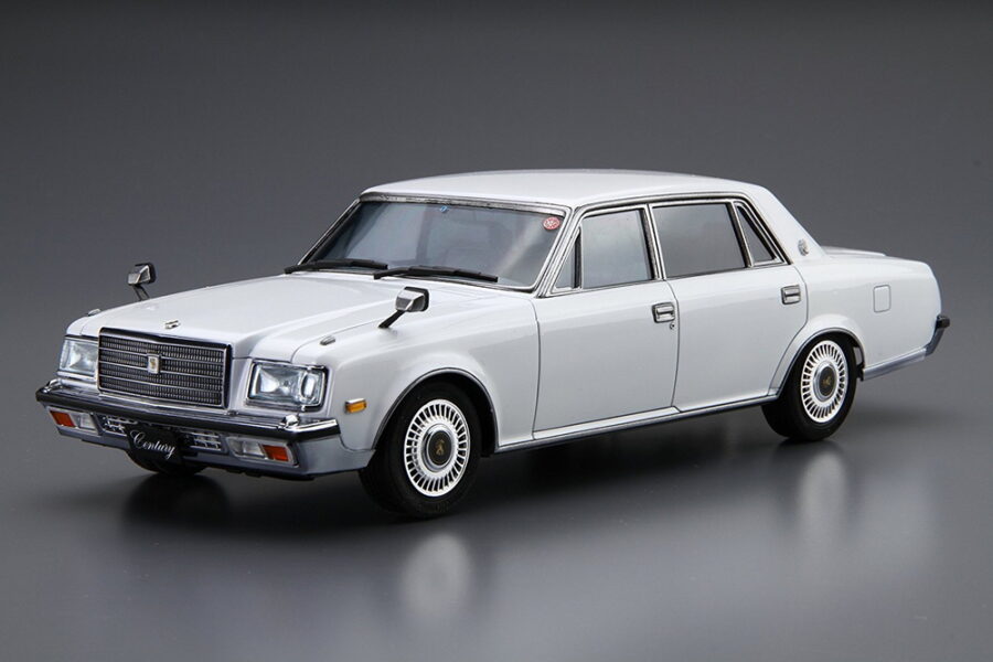 1:24 Scale Aoshima Toyota VG45 Century L-Type Model Kit - Image 2