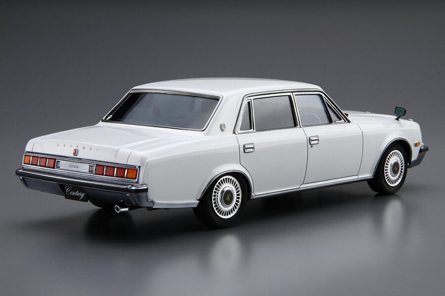 1:24 Scale Aoshima Toyota VG45 Century L-Type Model Kit - Image 3