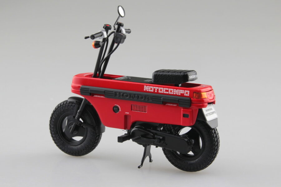 1:12 Scale Aoshima Honda Motocompo '81 Model Kit - Image 3