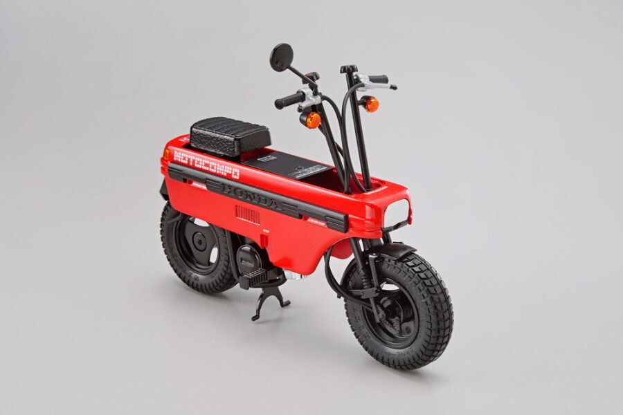 1:12 Scale Aoshima Honda Motocompo '81 Model Kit - Image 4