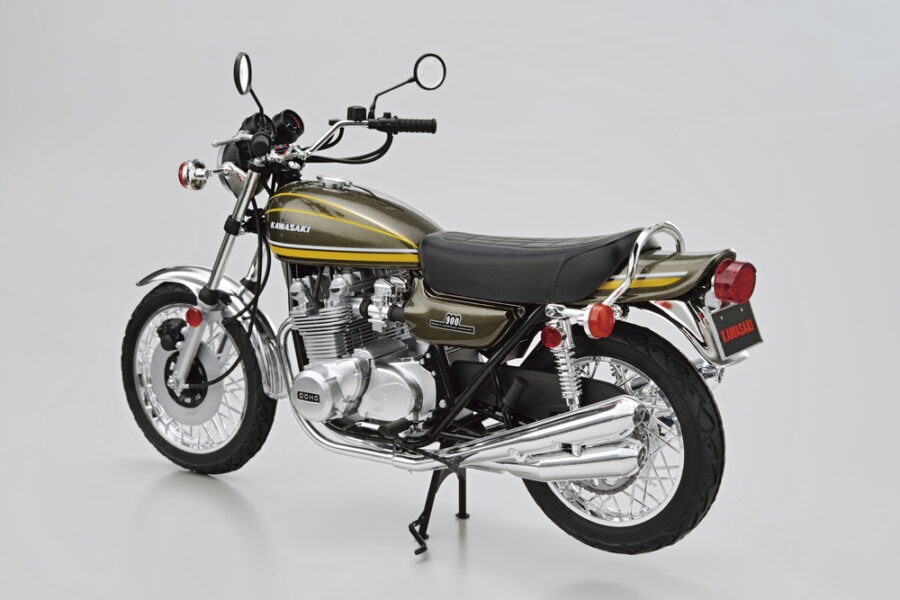 1:12 Scale Aoshima Kawasaki 900 Super4 Z1A Bike Model Kit - Image 3