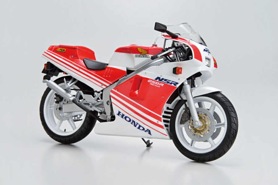 1:12 Scale Aoshima Honda MC18 NSR 250R '88 Bike Model Kit - Image 2