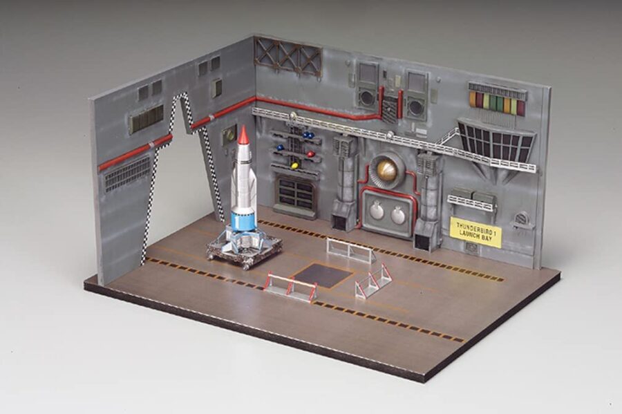 1:350 Scale Aoshima Thunderbirds 1 & Launch Base Model Kit - Image 2
