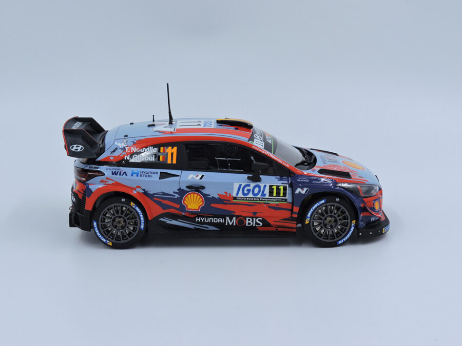 1:24 Scale Belkits Hyundai I20 Coupe WRC 2019 Neuville Model Kit - Image 4