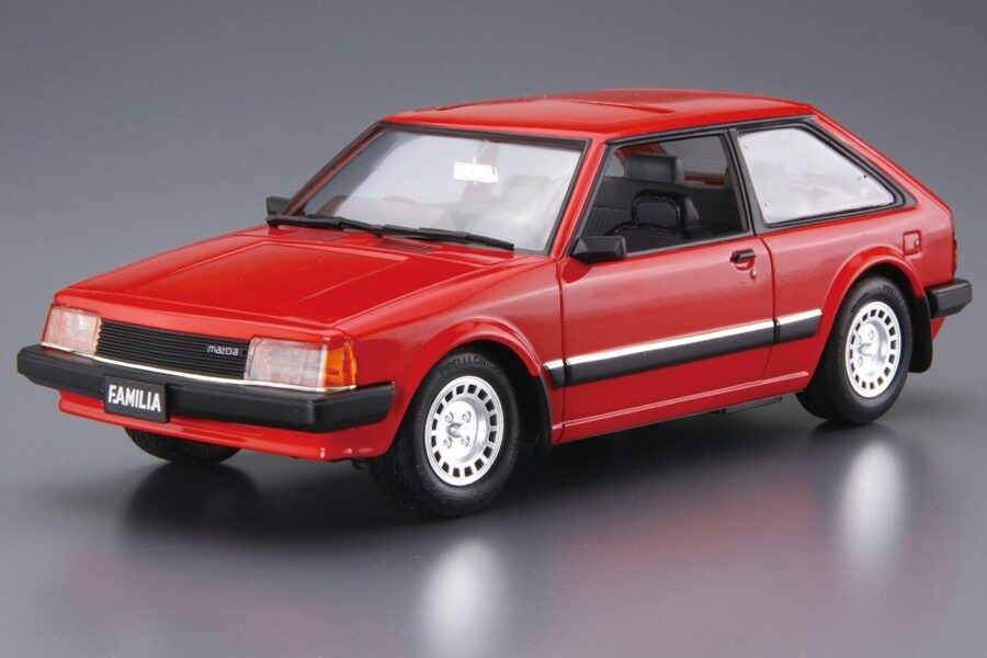1:24 Scale Aoshima Mazda BD Familia XG '80 Model Kit - Image 2
