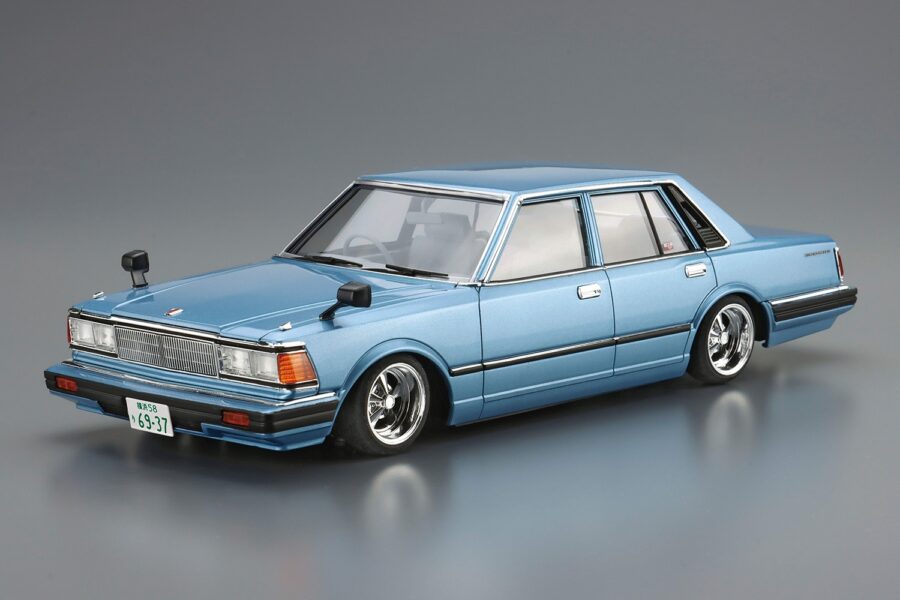 1:24 Scale Aoshima Nissan 430 Cedric Sedan Model Kit - Image 2