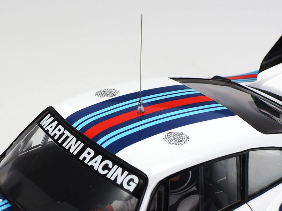 1:20 Scale Tamiya Porsche 935 Martini Model Kit - Image 8