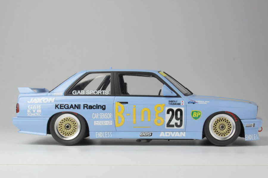 1:24 Scale NuNu BMW M3 E30 JTC '90 Intertec Class Winner Model Kit - Image 8