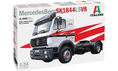 1:24 Scale Italeri Mercedes Benz SK 1844 LS V8 Model Kit