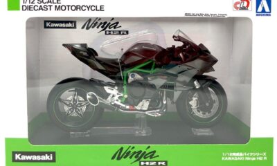 1:12 Scale Aoshima Kawasaki Ninja H2 Carbon `19 Diecast Model