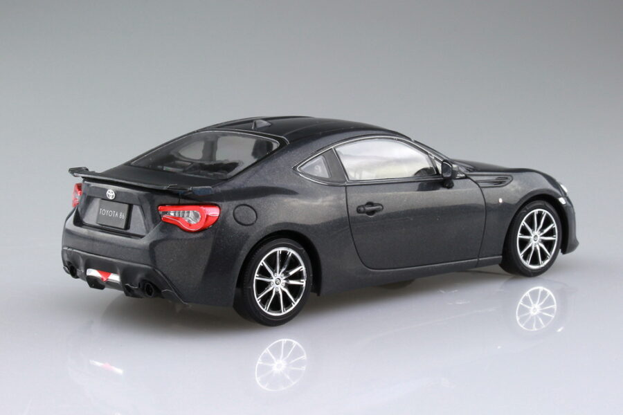 1:32 Scale Aoshima Toyota GT86 (Dark Grey Metallic) Snap Kit - Image 3