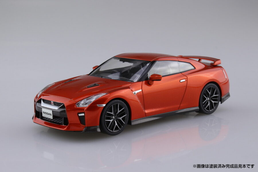 1:32 Scale Aoshima Nissan R35 Skyline GTR (Ultimate Shiny Orange) Snap Kit - Image 2