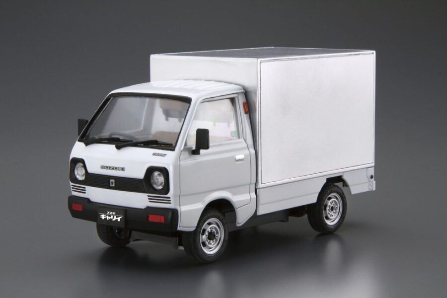 1:24 Scale Suzuki ST30 Carry Panel Van '79 Model Kit - Image 2