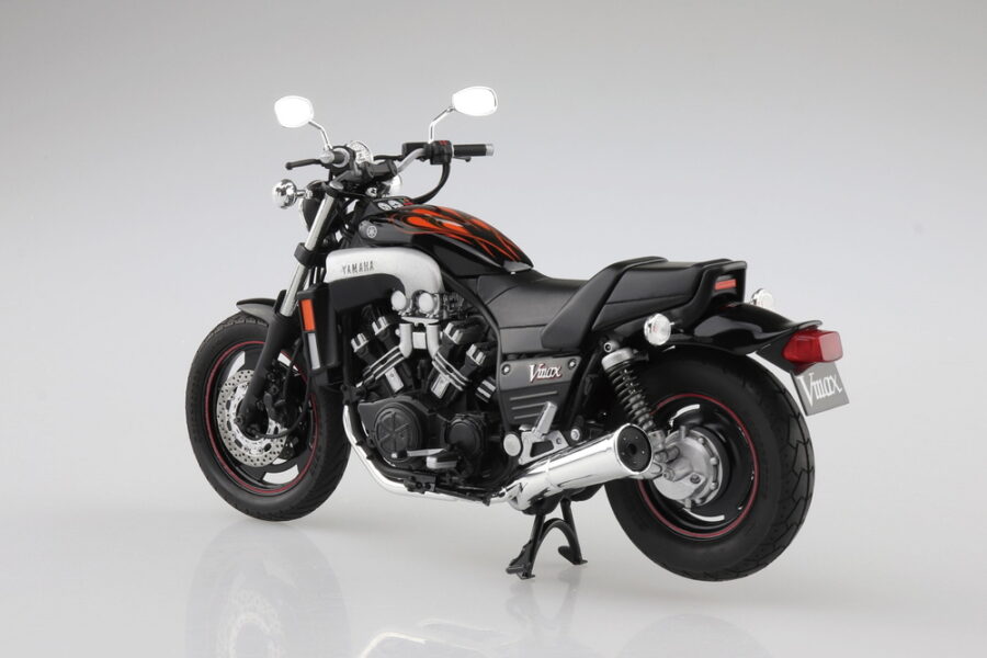 1:12 Scale Aoshima Yamaha 4C4 Vmax '07 Bike Model Kit - Image 3