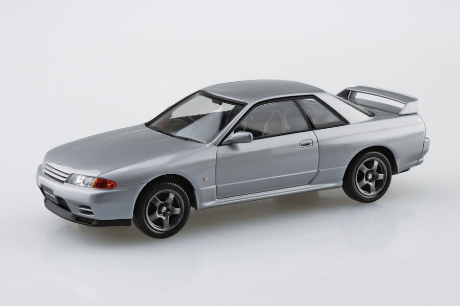 1:32 Scale Aoshima Nissan R32 Skyline GTR (Spark Silver) Snap Kit - Image 2