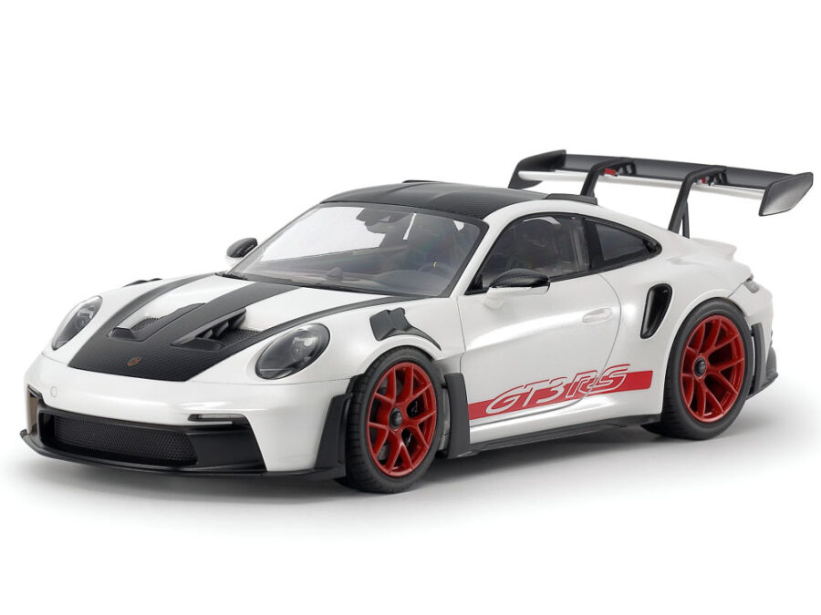 1:24 Scale Tamiya Porsche 911 GT3 RS (992) Model Kit - Image 2