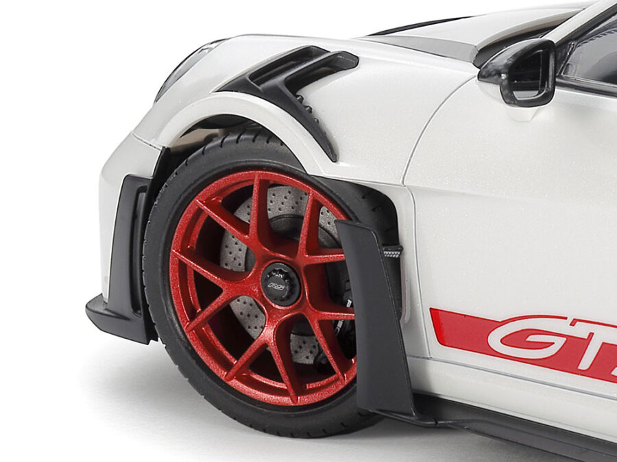1:24 Scale Tamiya Porsche 911 GT3 RS (992) Model Kit - Image 4