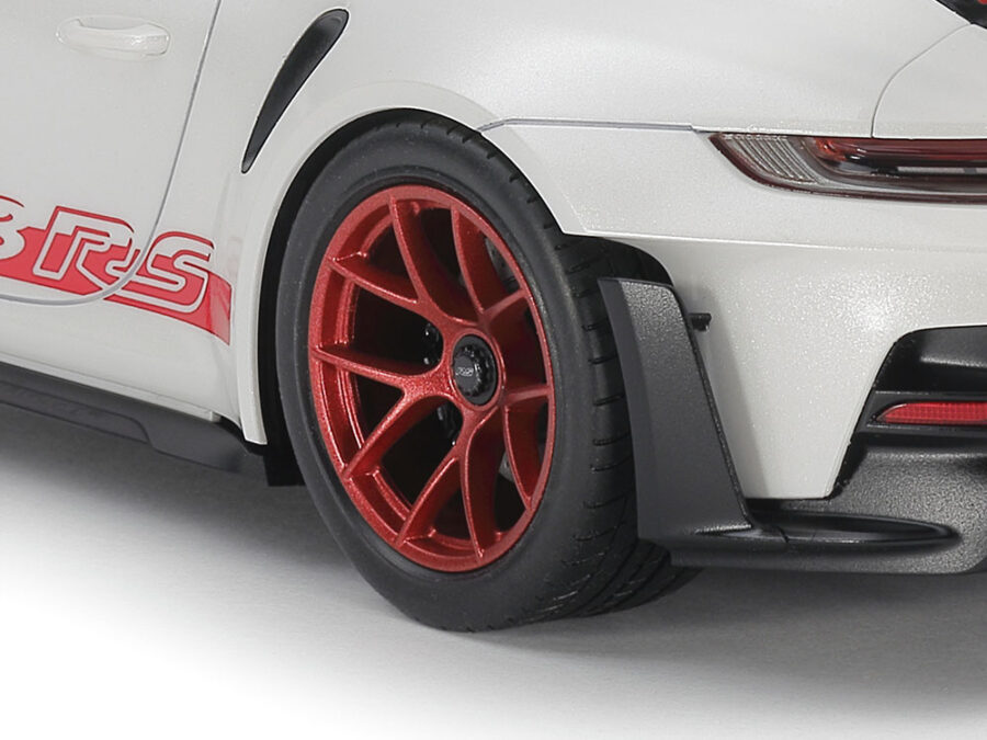 1:24 Scale Tamiya Porsche 911 GT3 RS (992) Model Kit - Image 7