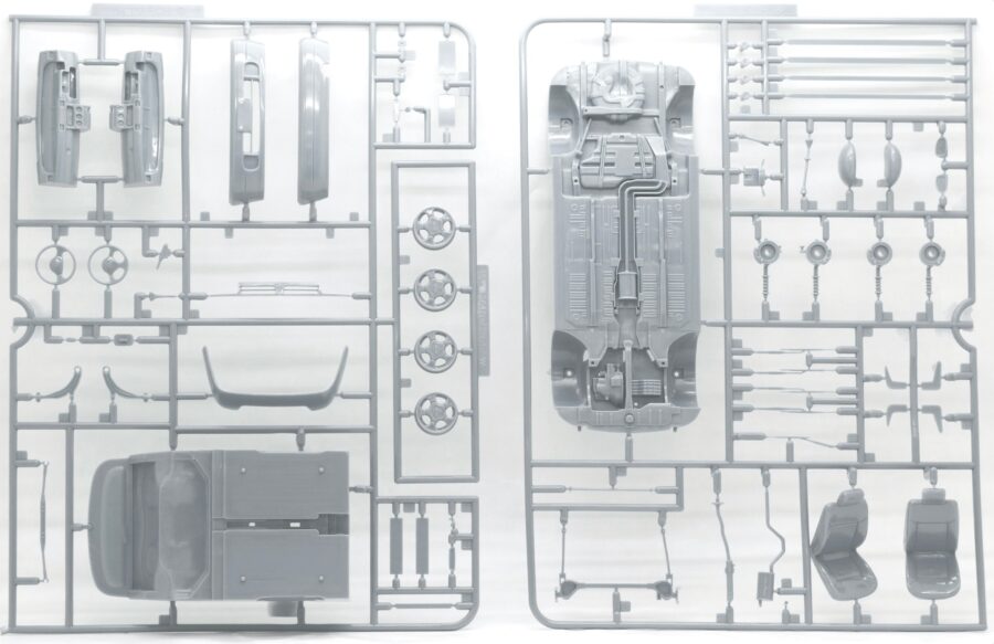 1:24 Scale Fujimi Nissan Micra/March K11 Nismo Model Kit - Image 3