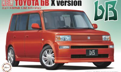 1:24 Scale Fujimi Toyota bB Z/1.5 2WD X Version Model Kit
