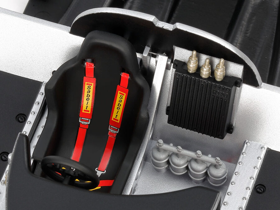 1:24 Scale Tamiya Porsche 962C Jägermeister Model Kit - Image 6