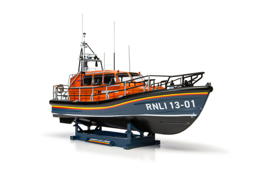 Airfix Starter Set - RNLI Shannon Class Lifeboat - Image 2