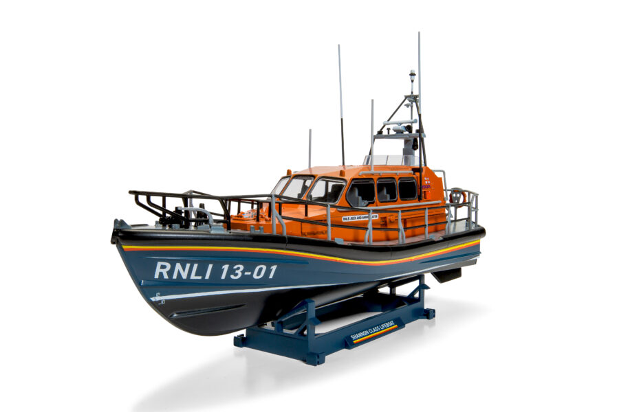 Airfix Starter Set - RNLI Shannon Class Lifeboat - Image 3