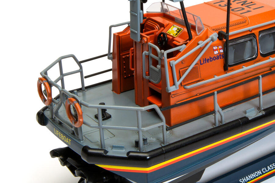 Airfix Starter Set - RNLI Shannon Class Lifeboat - Image 7