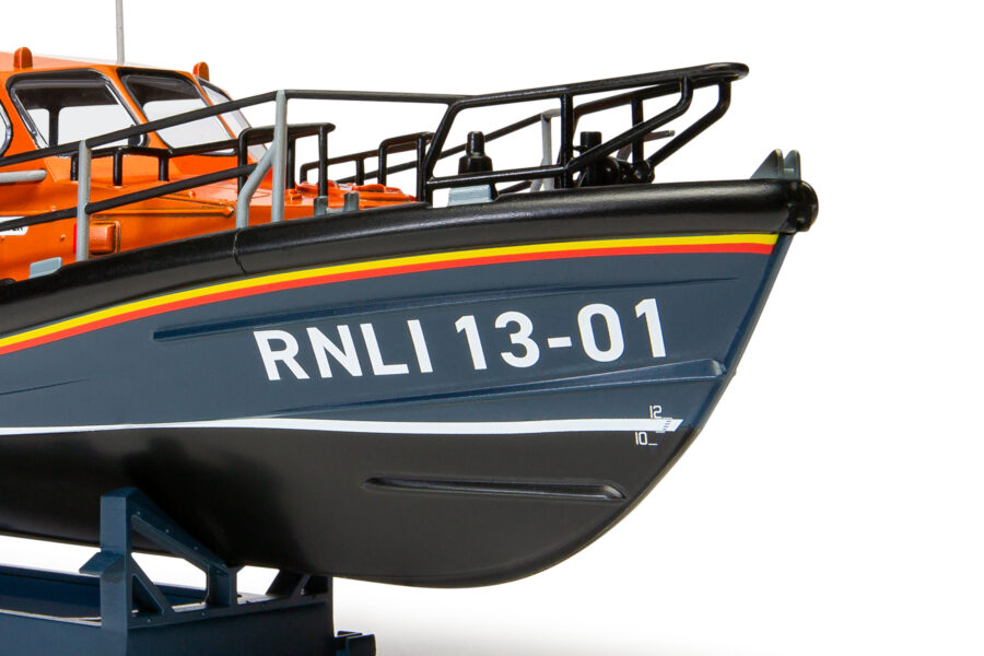 Airfix Starter Set - RNLI Shannon Class Lifeboat - Image 6