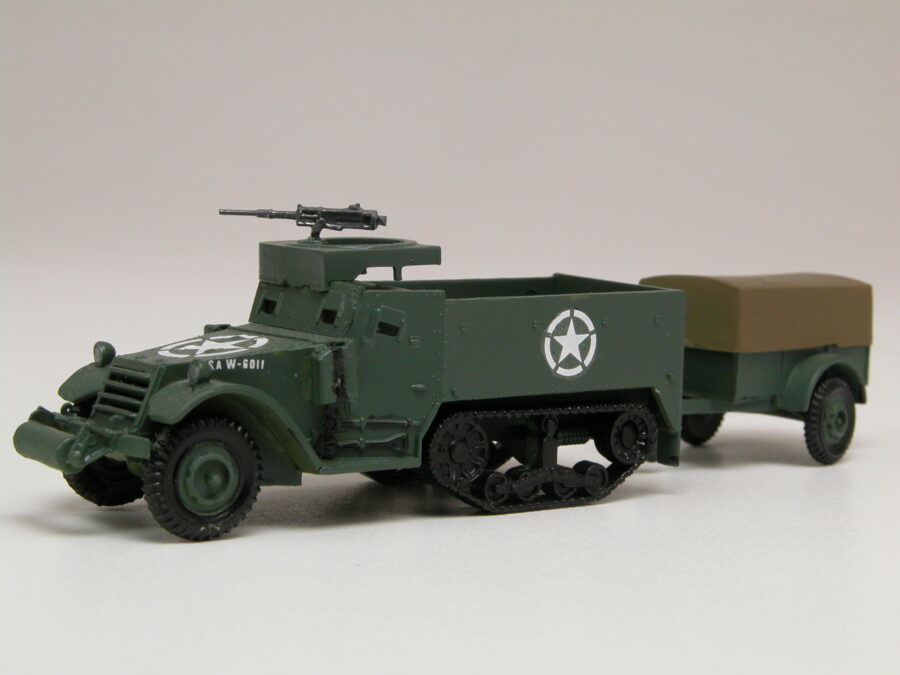 1:76 Scale Airfix M3 Half-Track Model Kit - Image 2