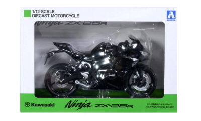 1:12 Scale Aoshima Kawasaki Ninja ZX-25R (Metallic Spark Black) Diecast Model