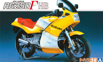 1:12 Scale Aoshima Suzuki GJ21A RG250 HBΓ '84 Model Kit