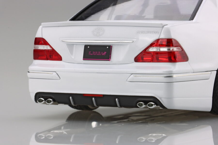 1:24 Scale Aoshima K-Break Toyota UCF31 Celsior '03 Model Kit - Image 10