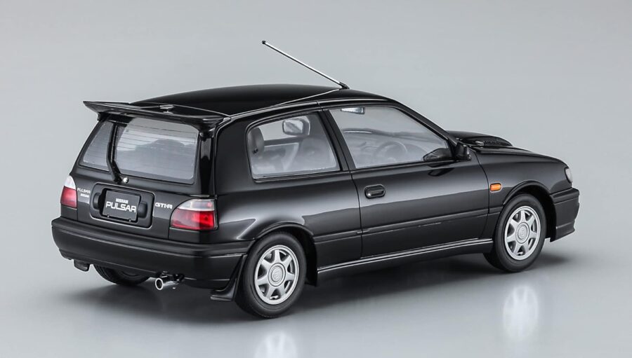 1:24 Scale Hasegawa Nissan Pulsar (RNN14) GTI-R (1990) Model Kit - Image 3