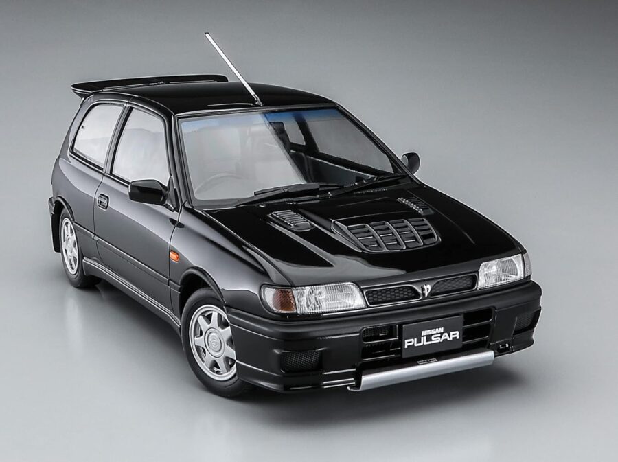 1:24 Scale Hasegawa Nissan Pulsar (RNN14) GTI-R (1990) Model Kit - Image 6