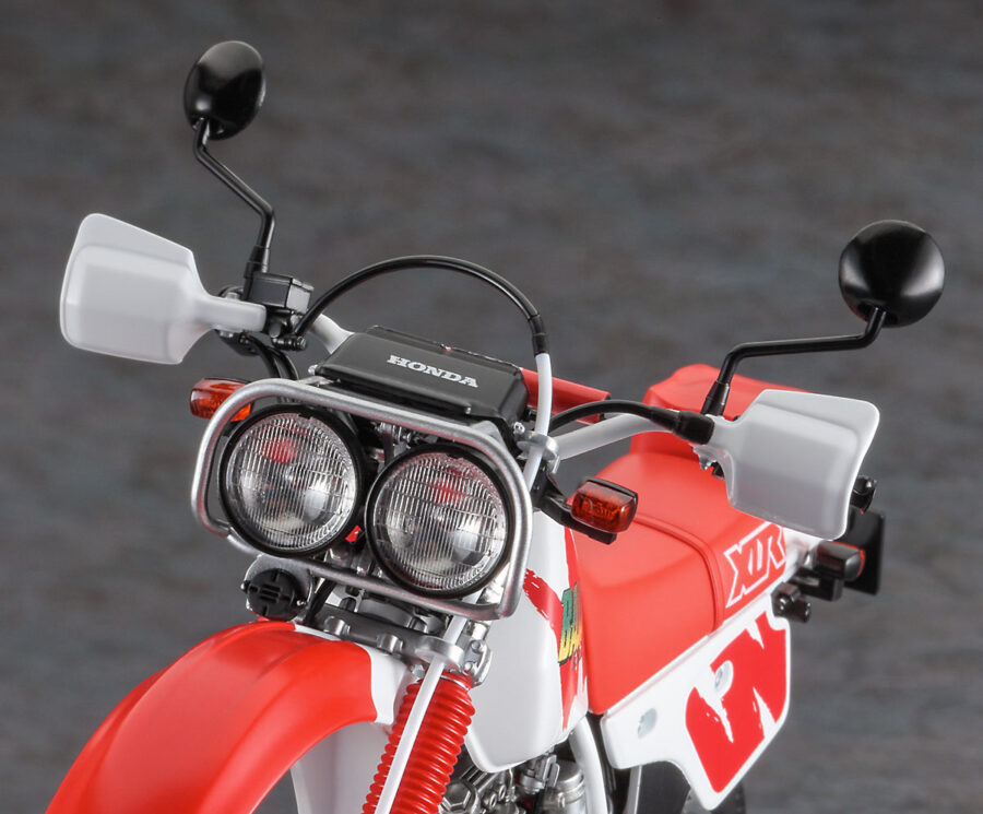 1:12 Scale Hasegawa Honda XLR Baja (MD22) (1991) Model Kit - Image 7
