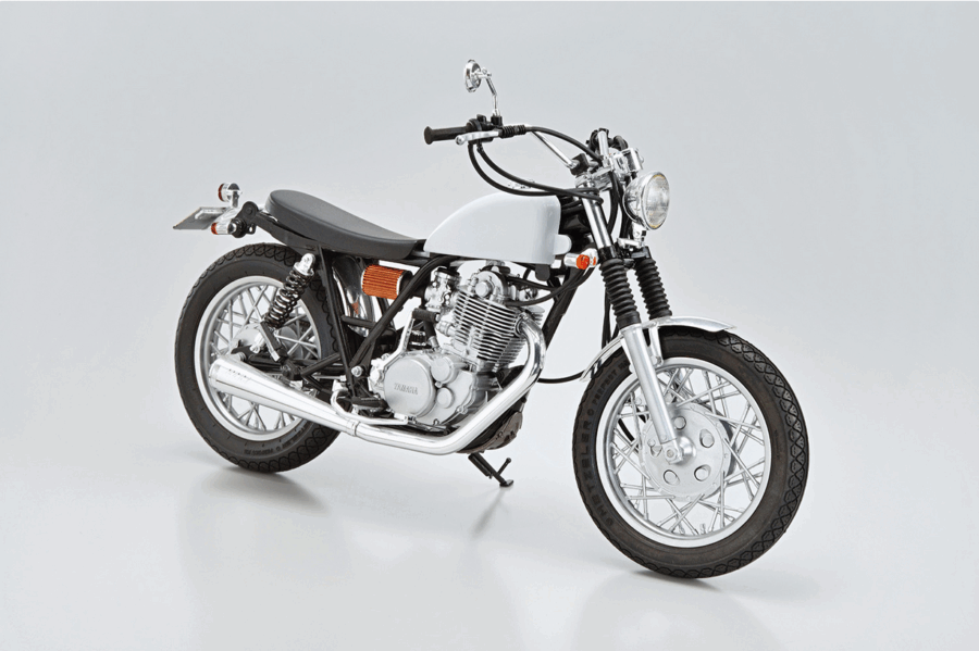 1:12 Scale Aoshima Yamaha 1JR SR400S Limited Edition '95 With Custom Parts Model Kit - Image 2