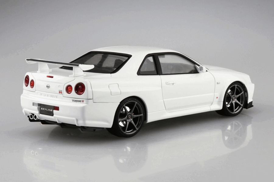 1:24 Scale Aoshima Nissan BNR34 Skyline GTR V-Spec II White Pre-Painted Model Kit - Image 3