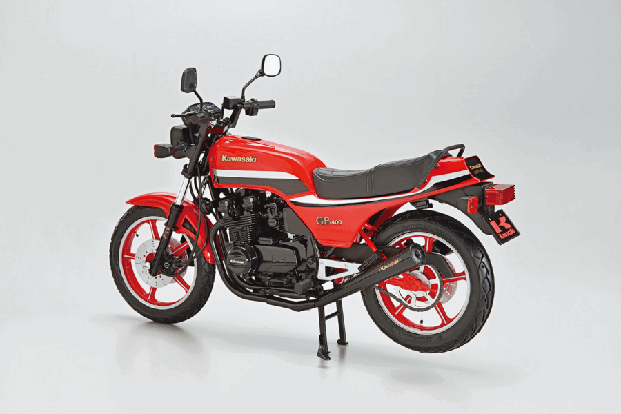 1:12 Scale Aoshima Kawasaki KZ400M Z400GP '82 Model Kit - Image 3