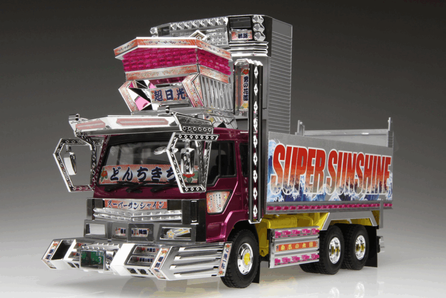 1:32 Scale Aoshima Super Sunshine Truck Model Kit - Image 2