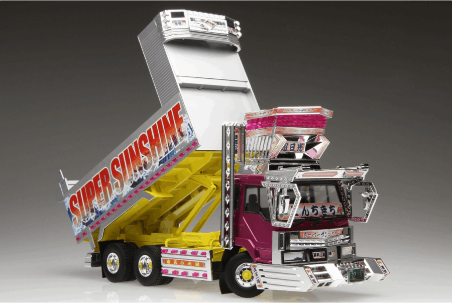 1:32 Scale Aoshima Super Sunshine Truck Model Kit - Image 5