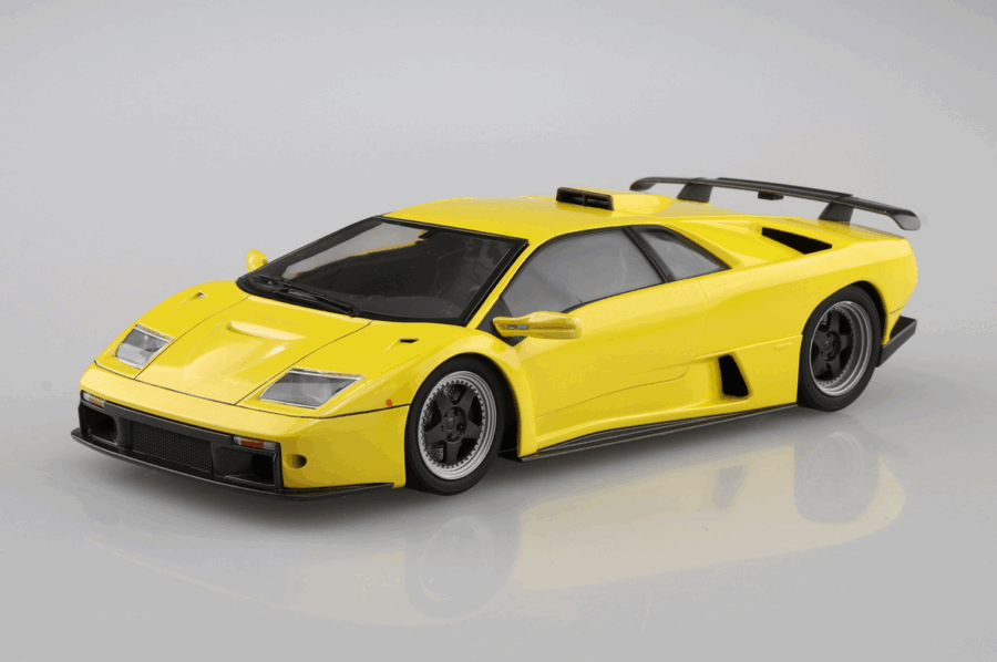 1:24 Scale Aoshima Lamborghini Diablo GT Model Kit - Image 2