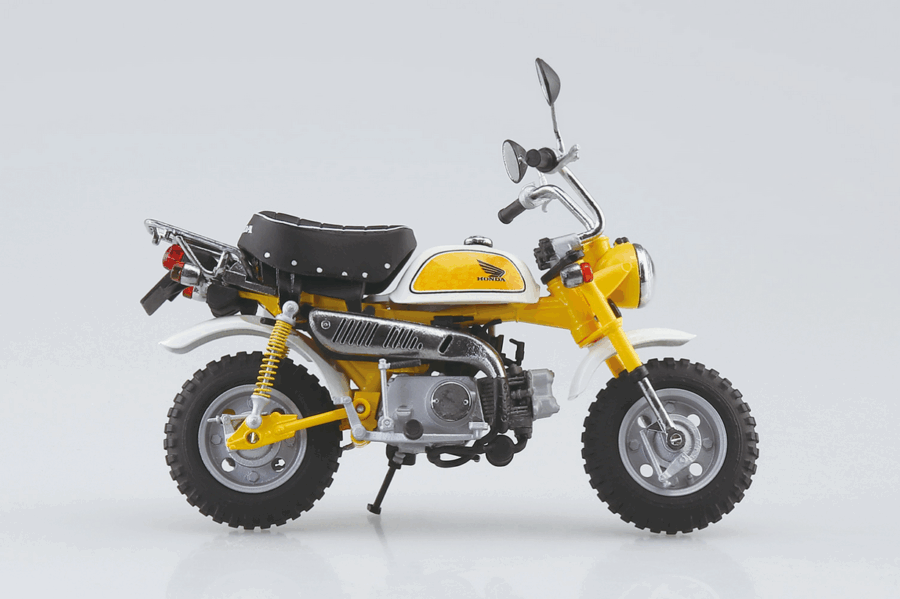 1:12 Scale Aoshima Honda Monkey (Plasma Yellow) Diecast Model - Image 3