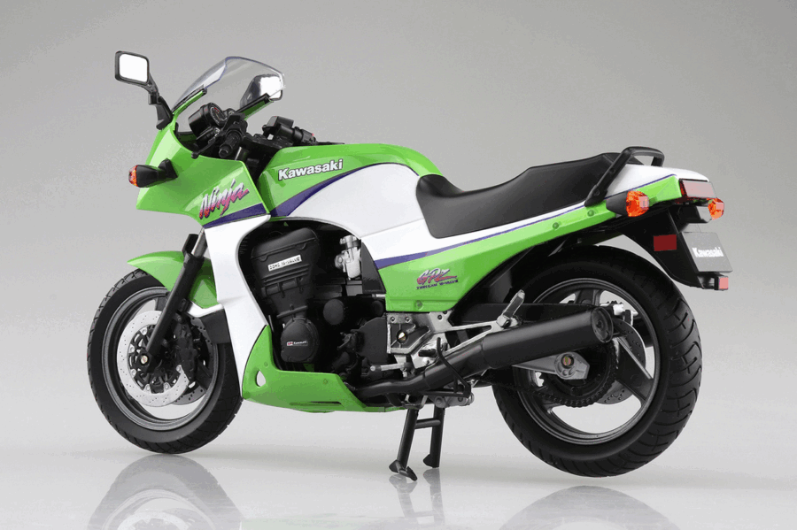1:12 Scale Aoshima Kawasaki GPz900R (Lime Green) Diecast Model - Image 3