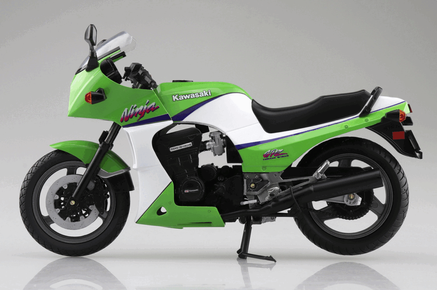 1:12 Scale Aoshima Kawasaki GPz900R (Lime Green) Diecast Model - Image 6