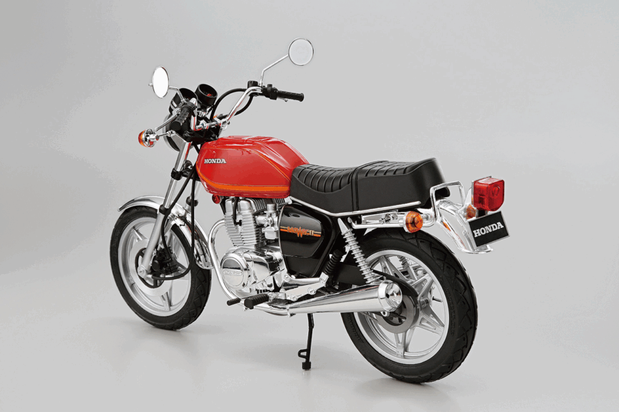 1:12 Scale Aoshima Honda CB400T Hawk-II '78 Model Kit - Image 3
