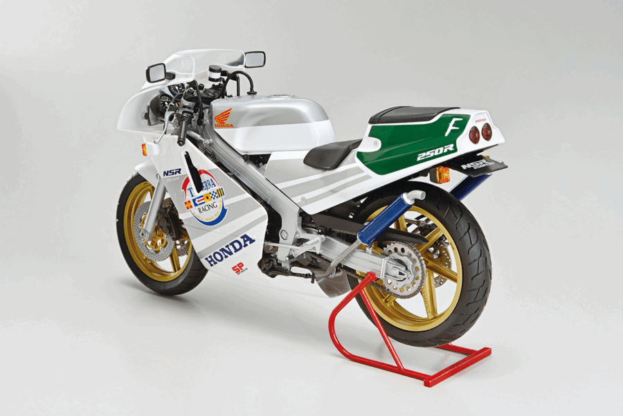1:12 Scale Aoshima Honda MC18 NSR250R SP Custom '89 Model Kit - Image 3