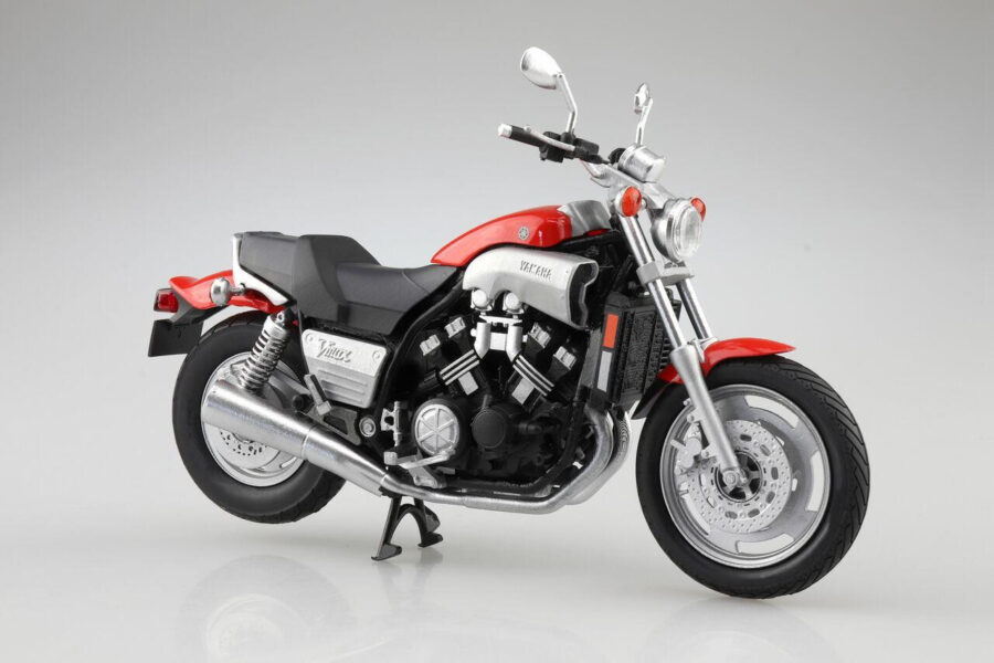 1:12 Scale Aoshima Yamaha Vmax (Fire Red) Diecast Model - Image 4